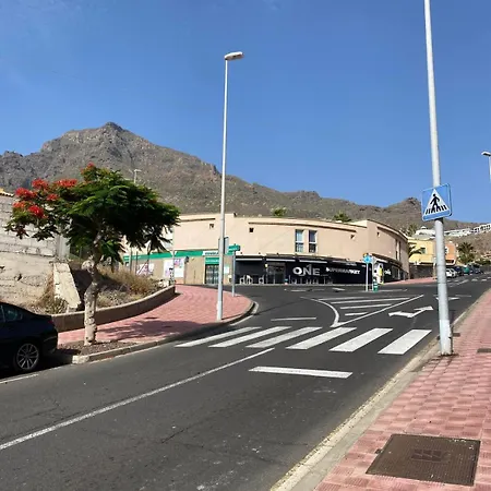 Dream View - 2 Bedroom With Terrace Apartment