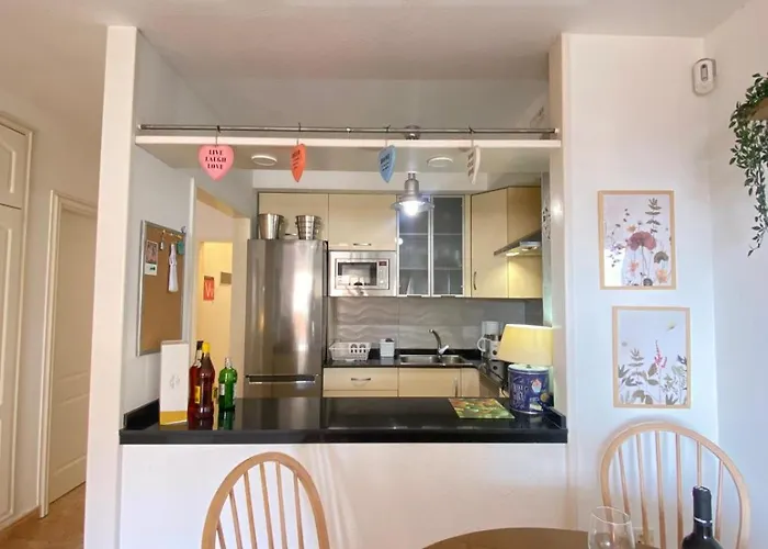 Dream View - 2 Bedroom With Terrace 阿德耶